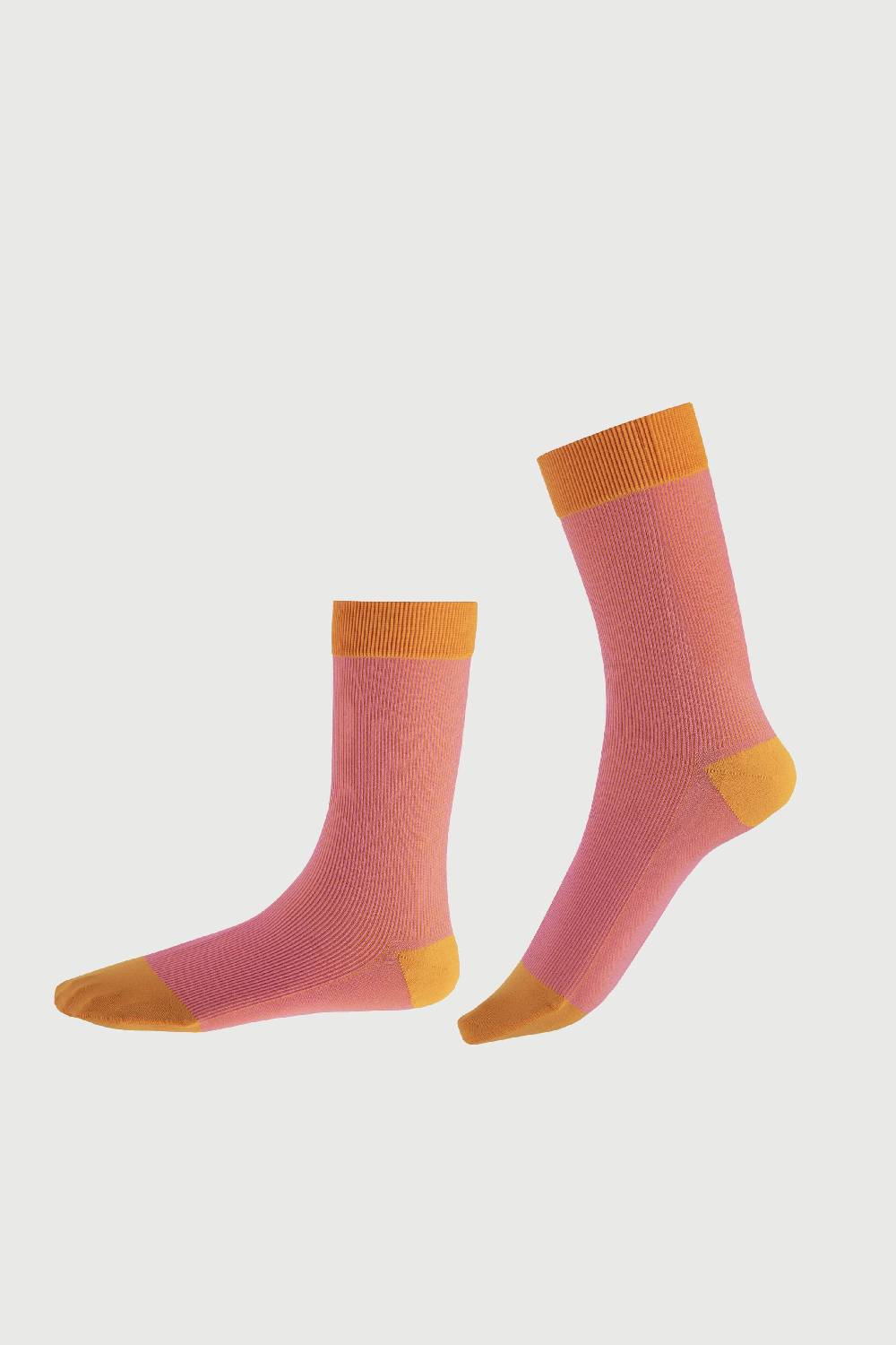 Item M6 Socks Sneaker Striped 50% Rabatt mit kostenlosem Versand
