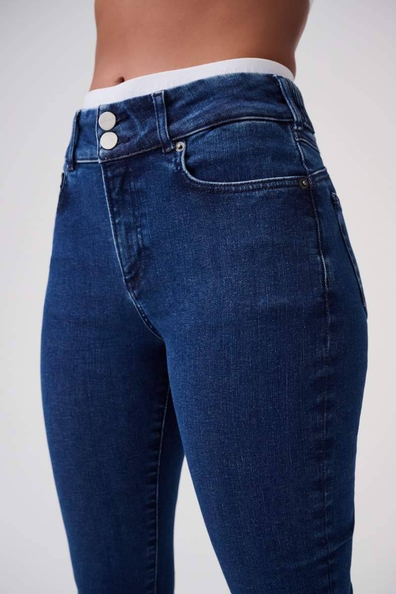 Item M6 Slim High Rise Denim Angebote