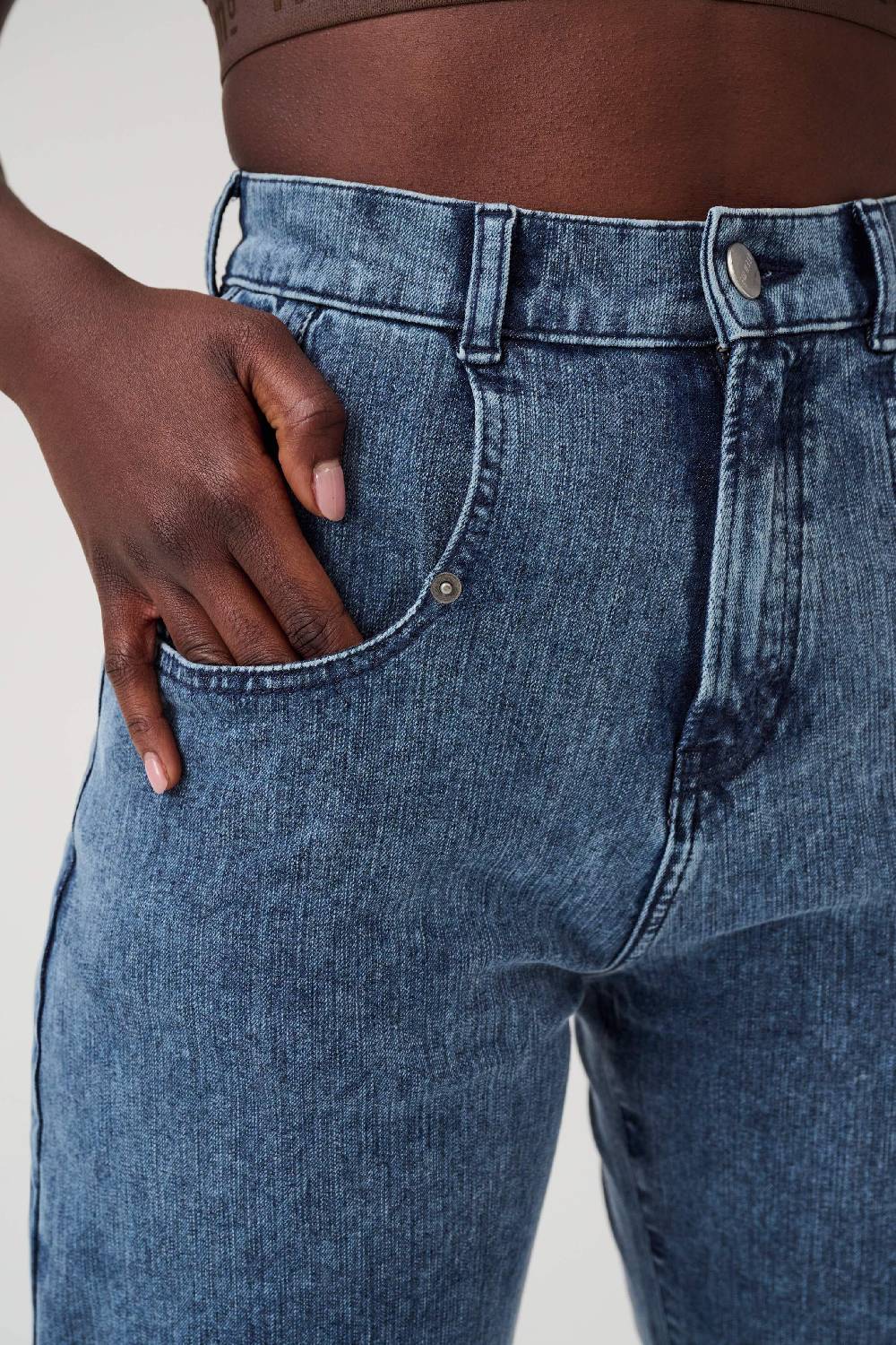 Item M6 Relaxed Denim High Rise Pants Blitzverkäufe