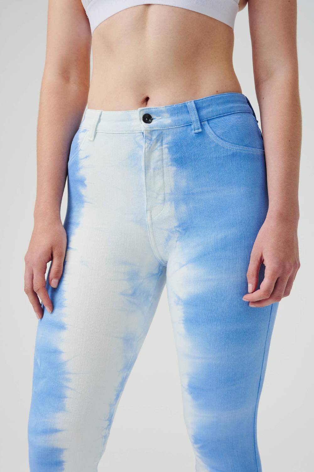 Item M6 Cropped High Rise Pants Osterangebot