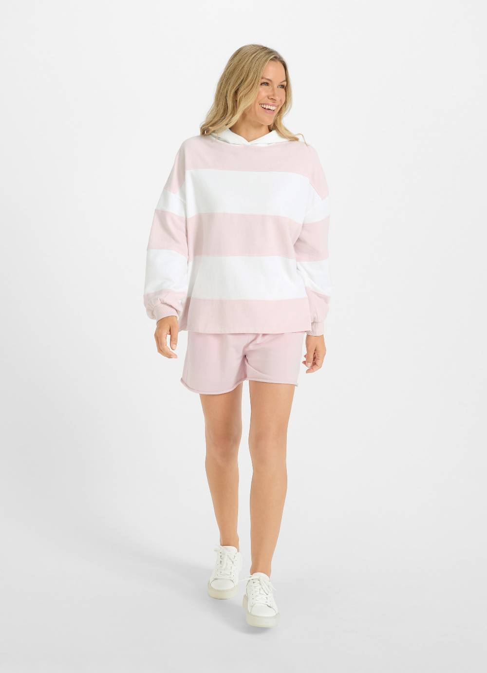 Juvia Hoodie Günstig kaufen