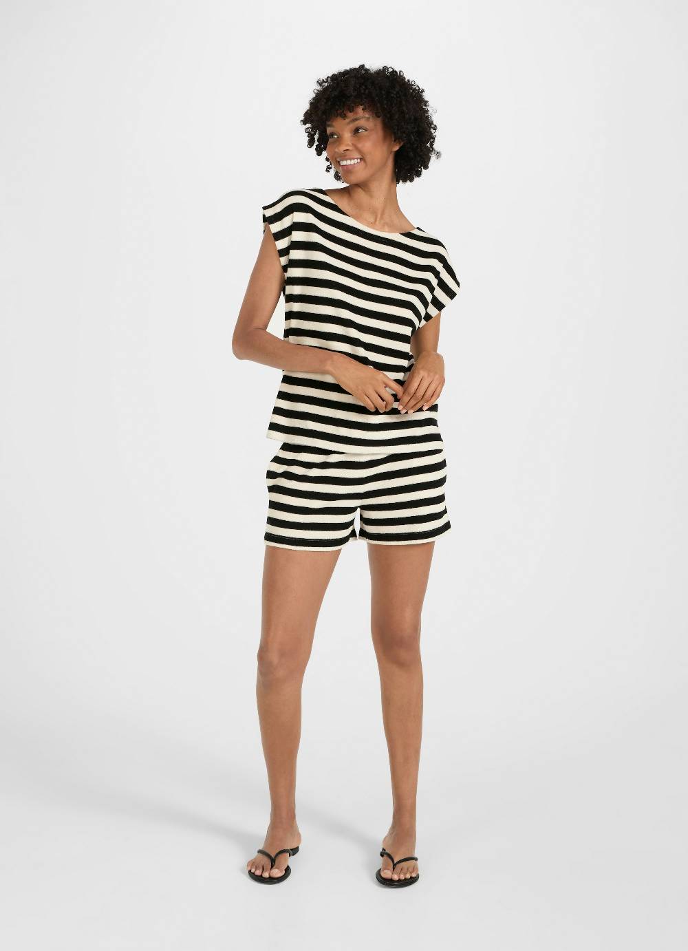Juvia Frottee - Shorts Rabatte dieses Monats