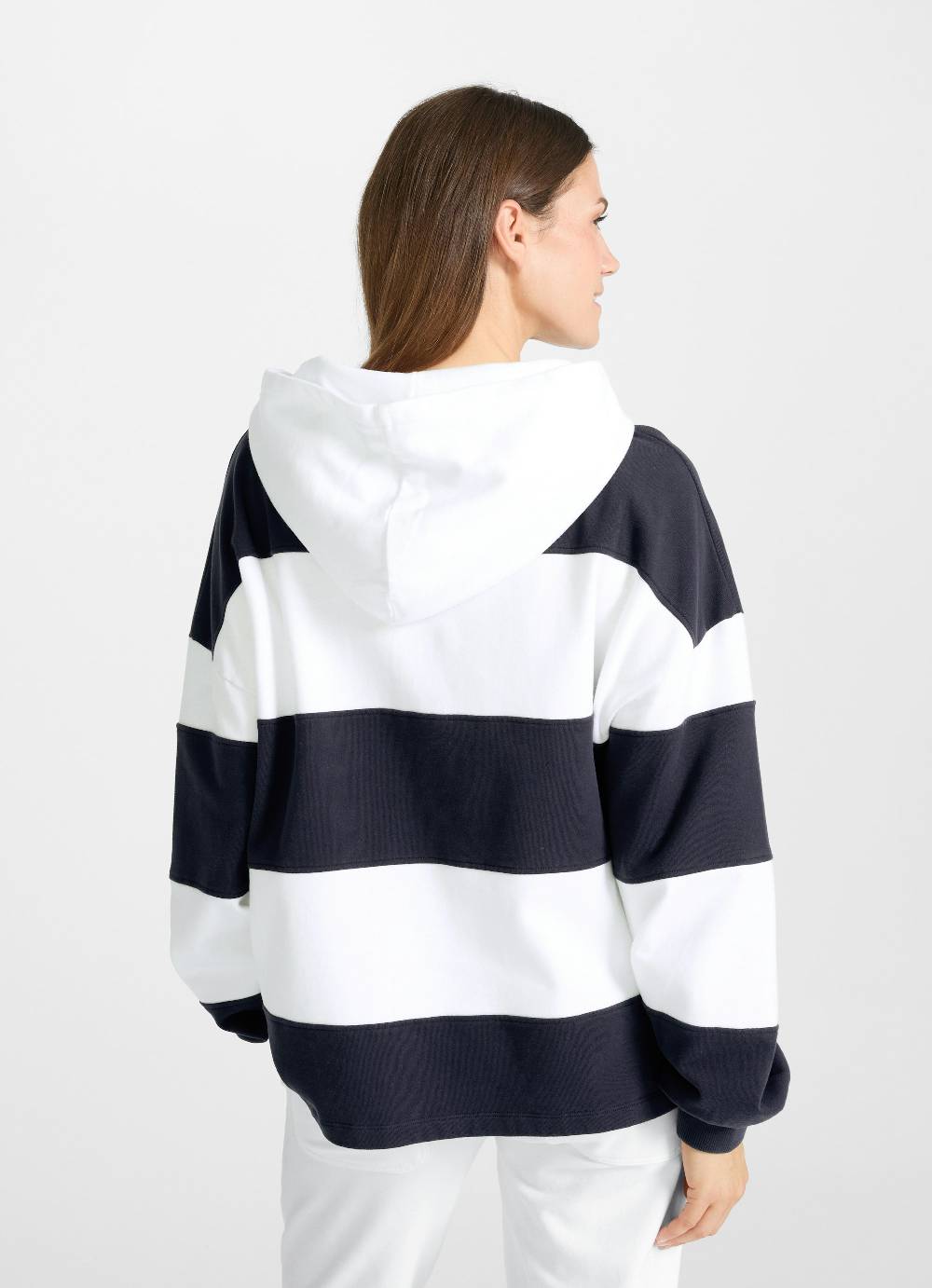 Juvia Hoodie Blitzverkäufe