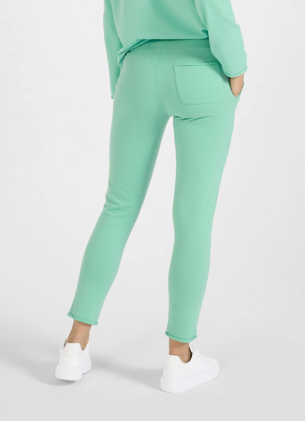Juvia Slim Fit - Sweatpants Begrenztes Angebot