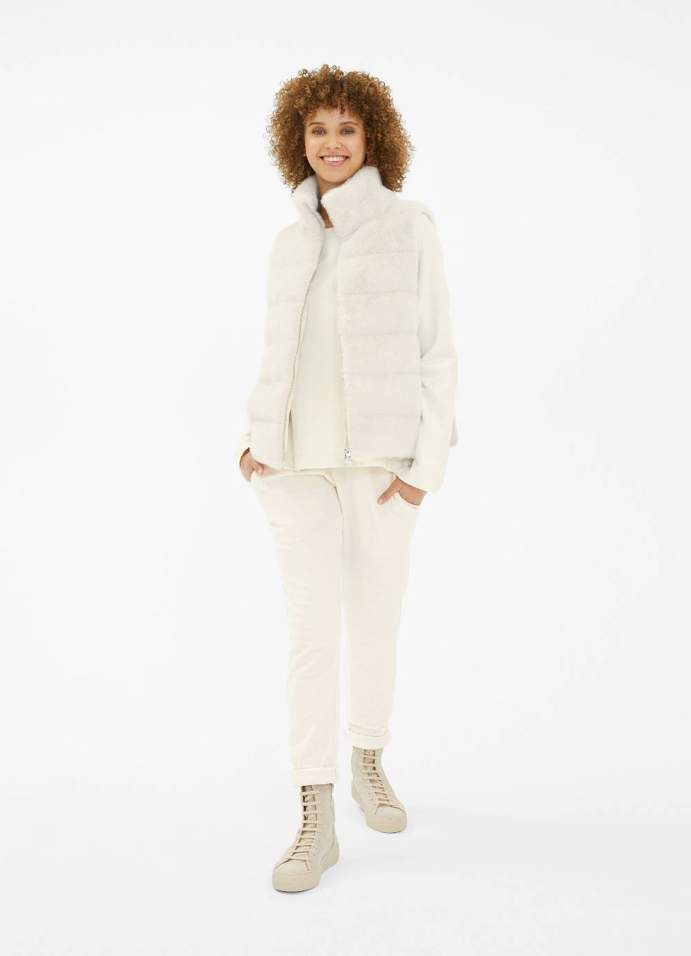Juvia Faux Fur - Daunenweste Bestseller