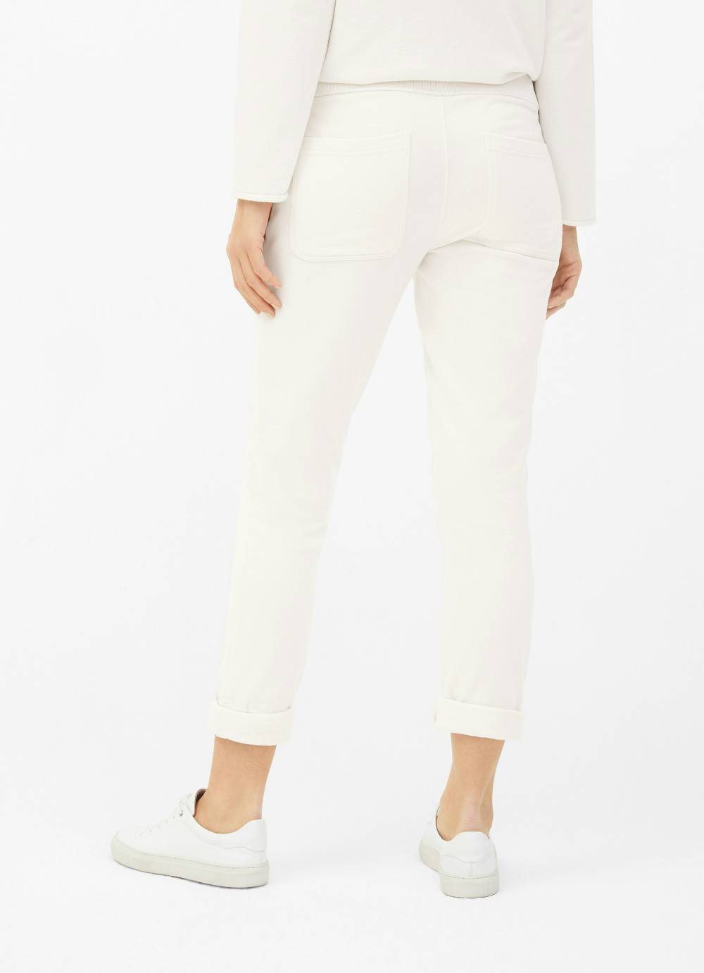 Juvia Loose Fit - Sweatpants Rabatte dieses Monats