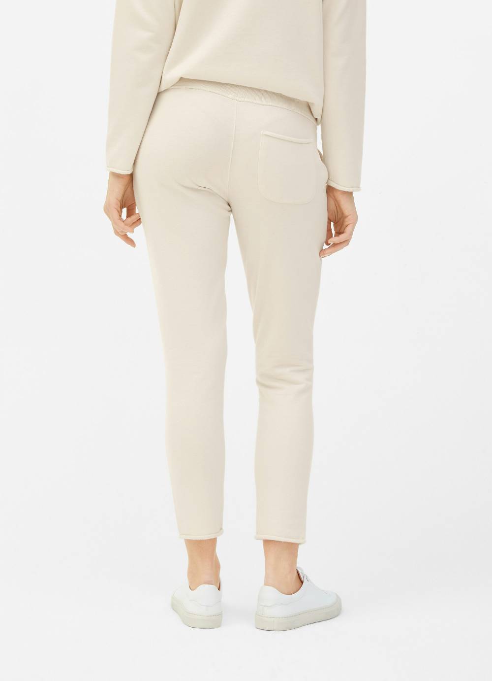 Juvia Slim Fit - Sweatpants Saisonale Angebote