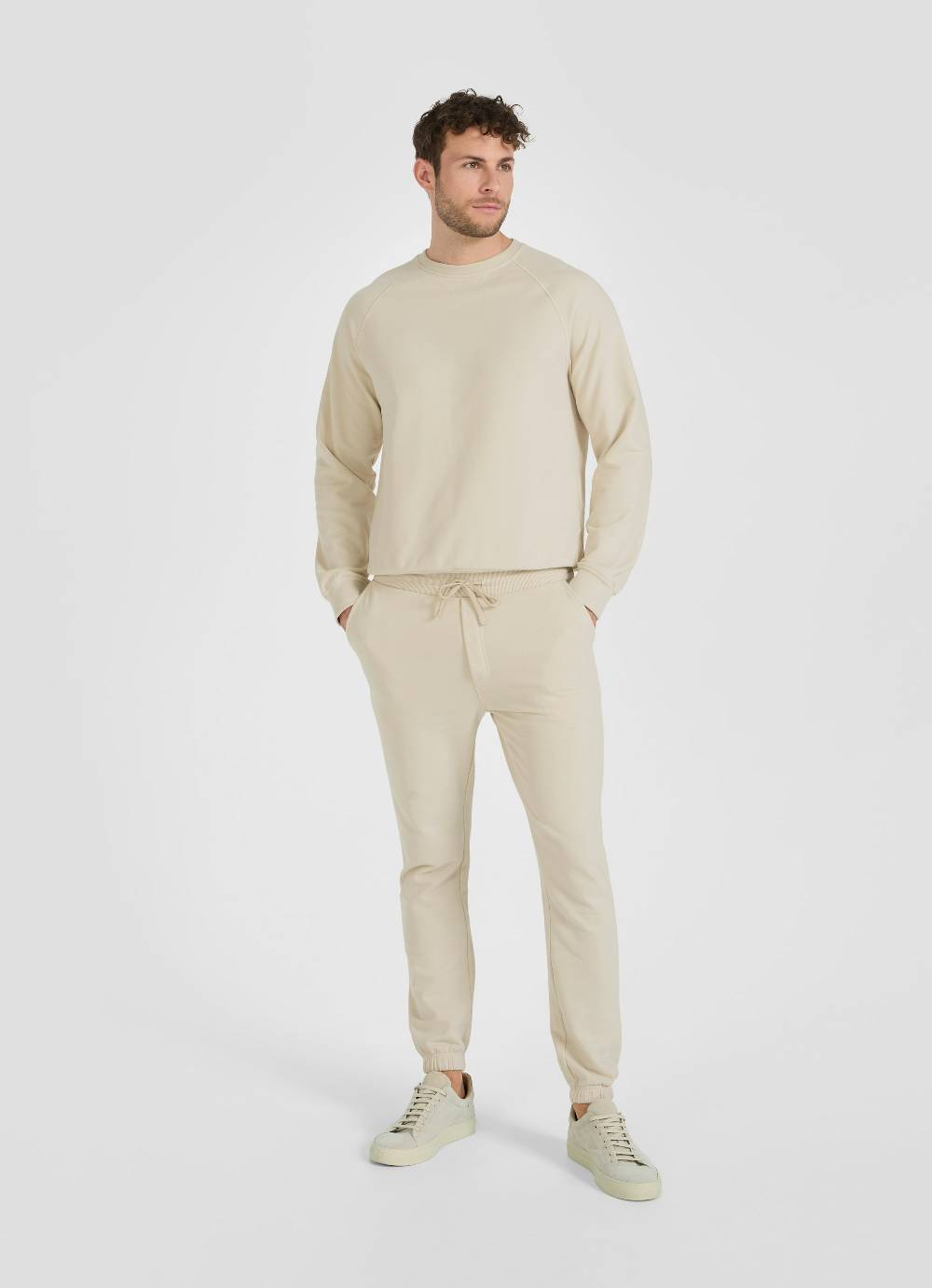 Juvia Regular Fit - Sweatpants JETZT KAUFEN