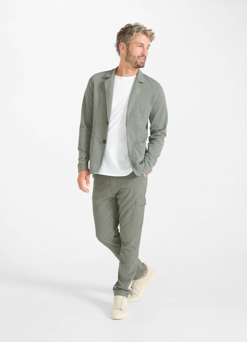 Juvia Blazer Vierteljährliche Förderung