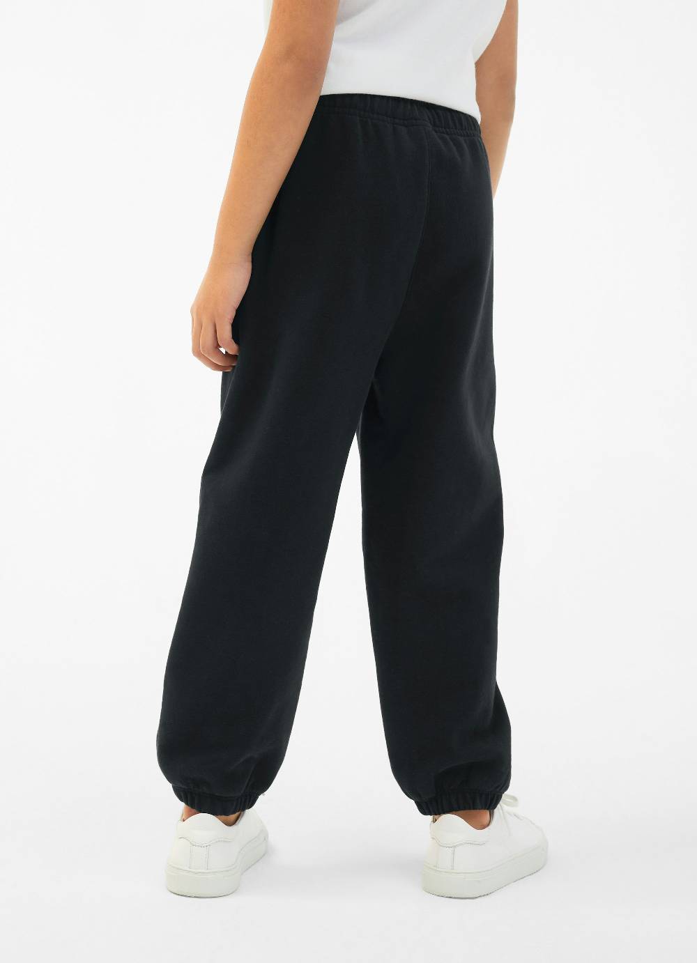 Juvia Baggy Fit - Sweatpants Valentinstagsangebot