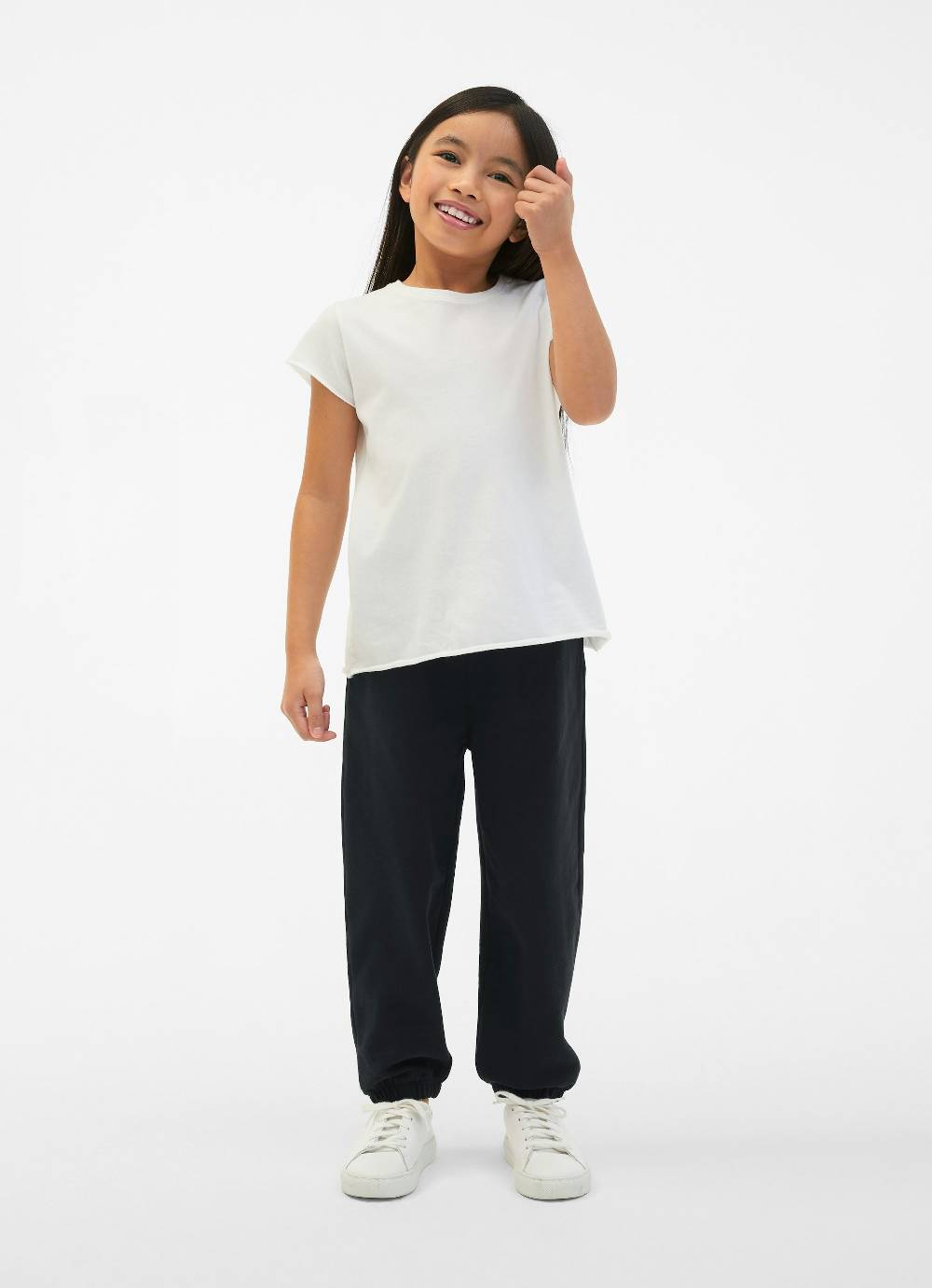 Juvia Baggy Fit - Sweatpants Valentinstagsangebot