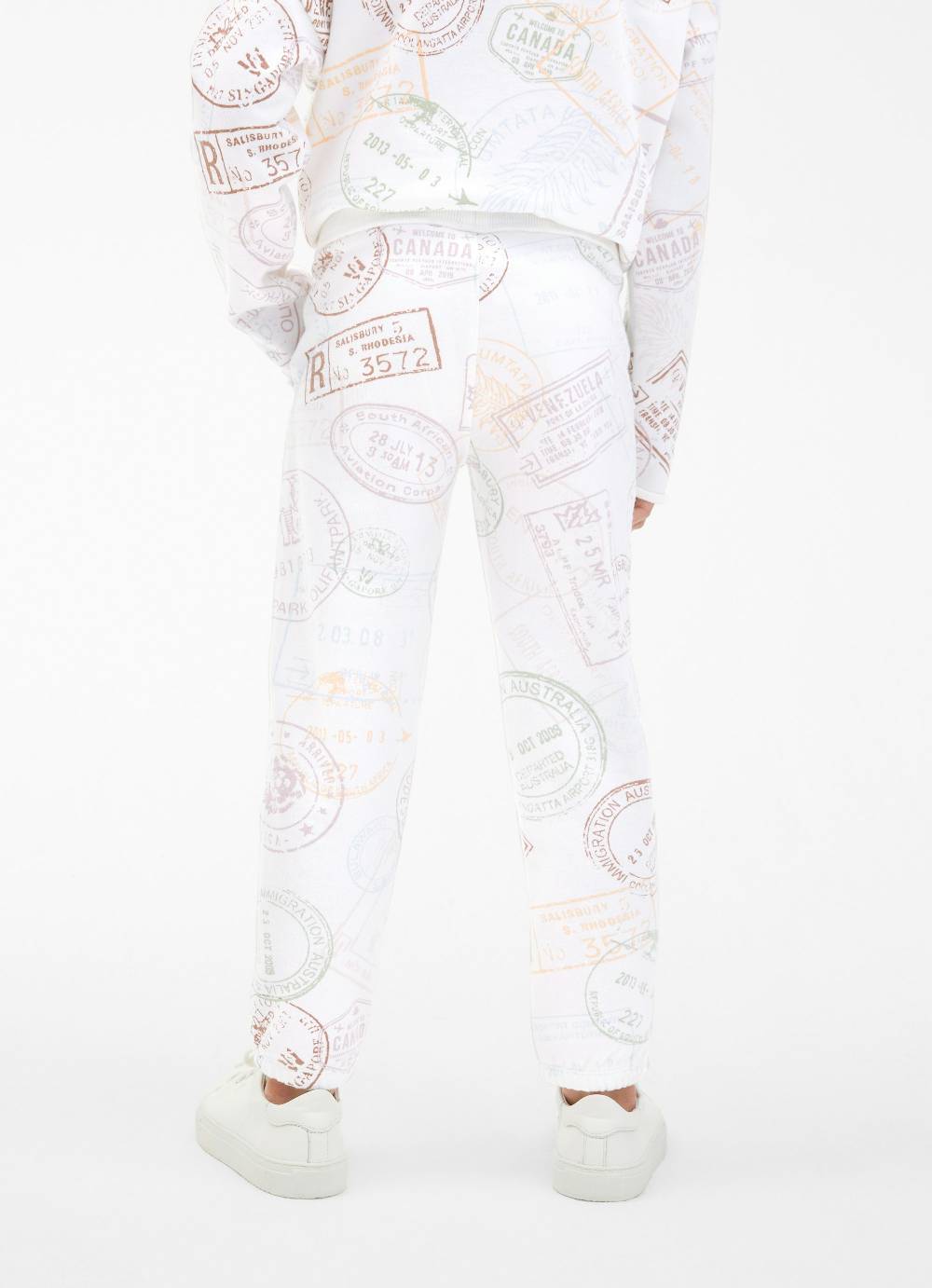Juvia Sweatpants Top Angebot