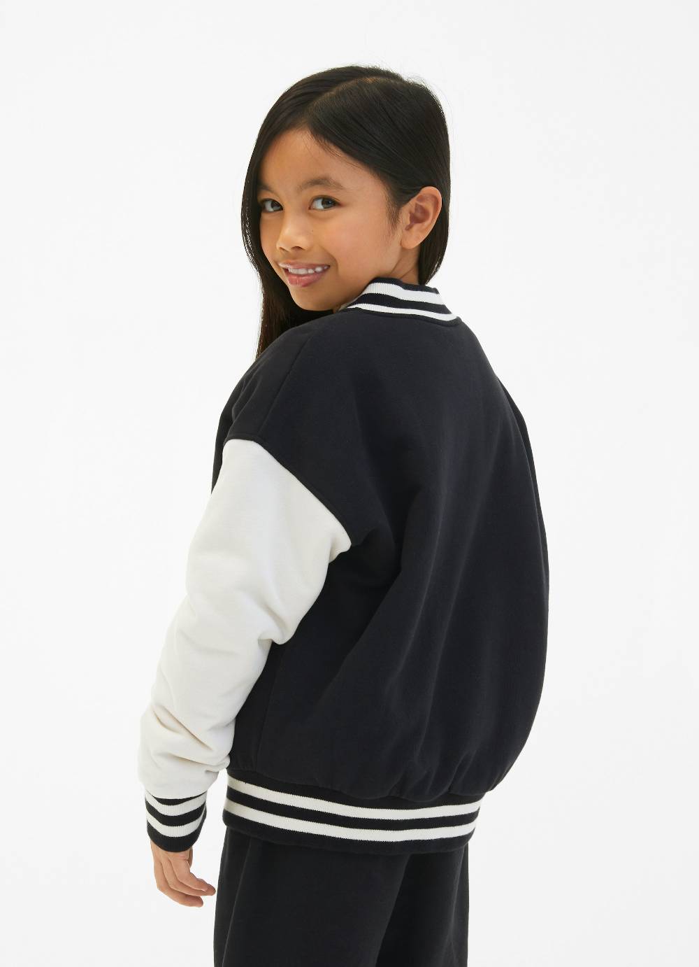 Juvia Collegejacke Bestseller