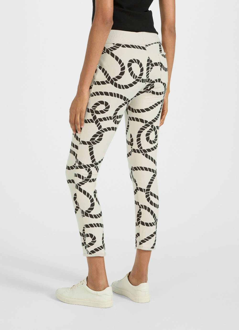 Juvia Slim Fit - Sweatpants Riesige Ersparnisse