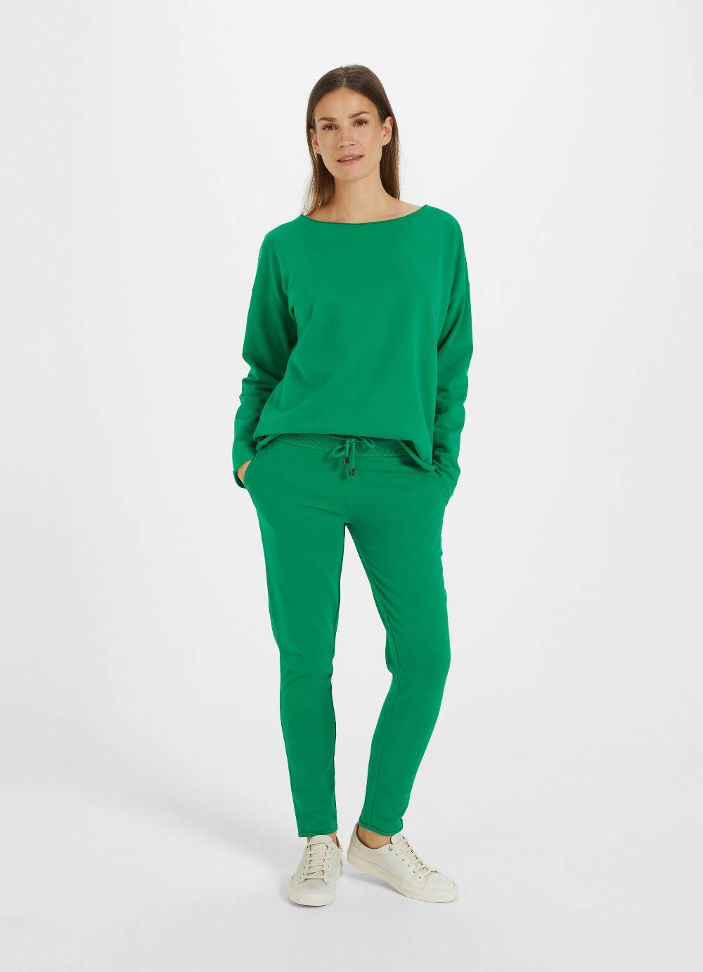 Juvia Slim Fit - Sweatpants Super Sparpreis