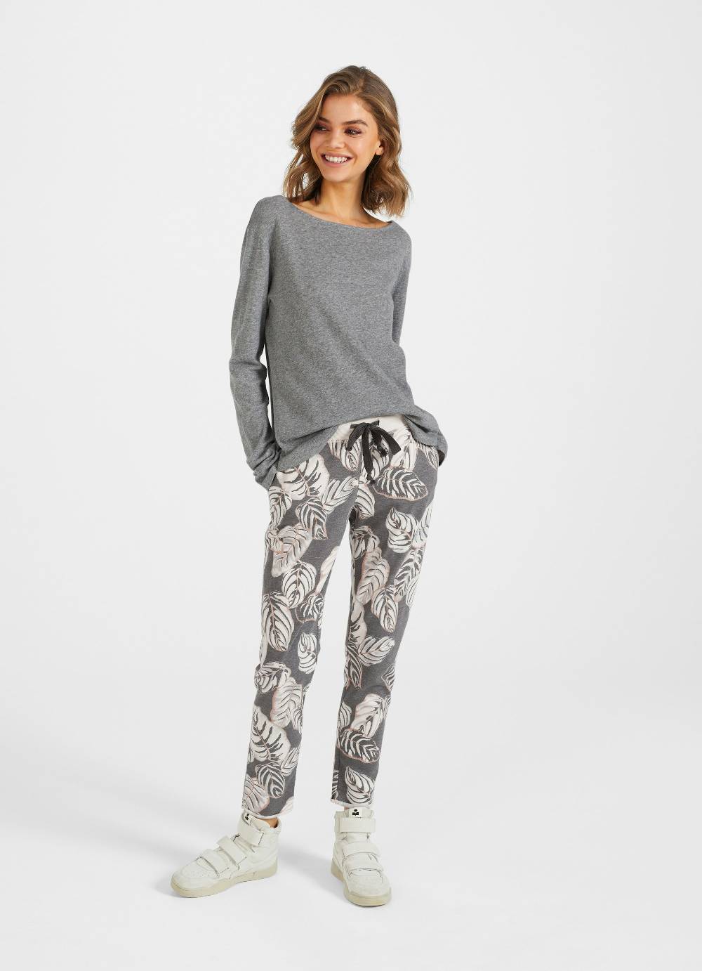Juvia Slim Fit - Sweatpants Speichern exportieren