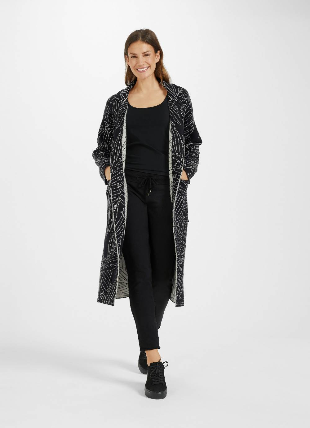 Juvia Jaquard Mantel Online