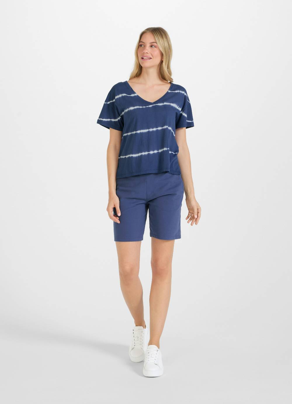 Juvia T-Shirt im Angebot