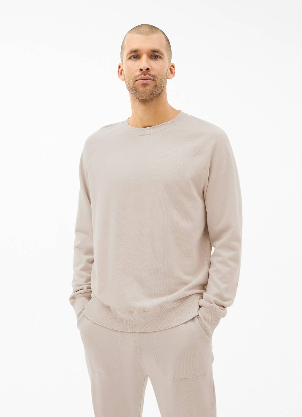 Juvia Sweatshirt