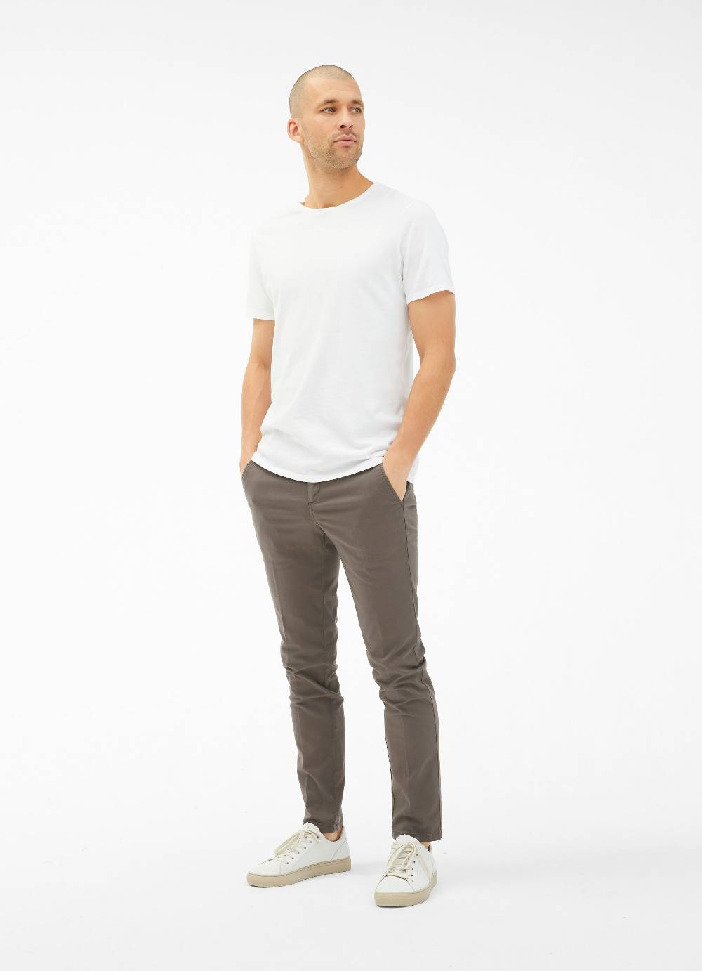 Juvia Regular Fit - Chino Sonderangebot der Fabrik