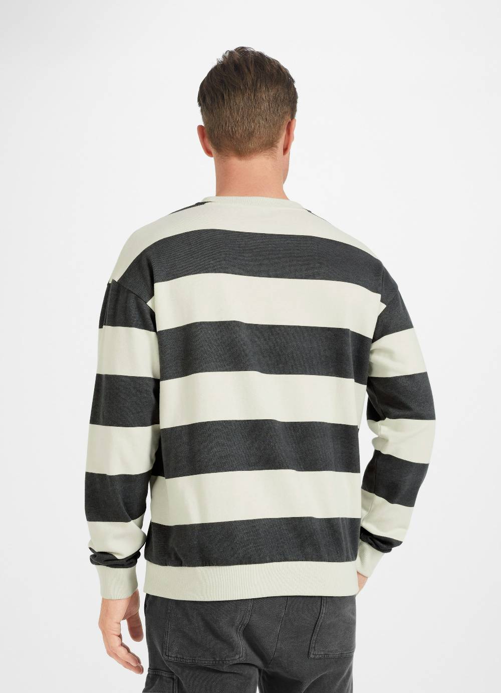 Juvia Sweatshirt Günstig kaufen