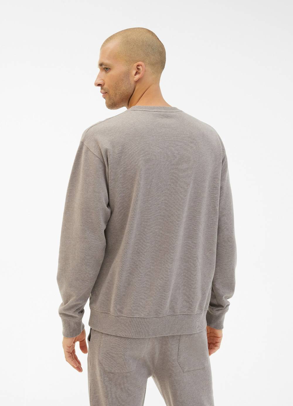 Juvia Oversized - Sweatshirt Nur noch ein Tag übrig