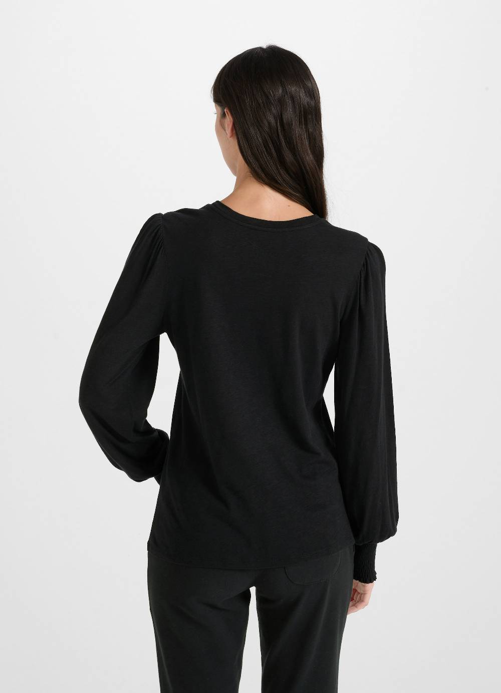 Juvia Longsleeve Saisonale Angebote