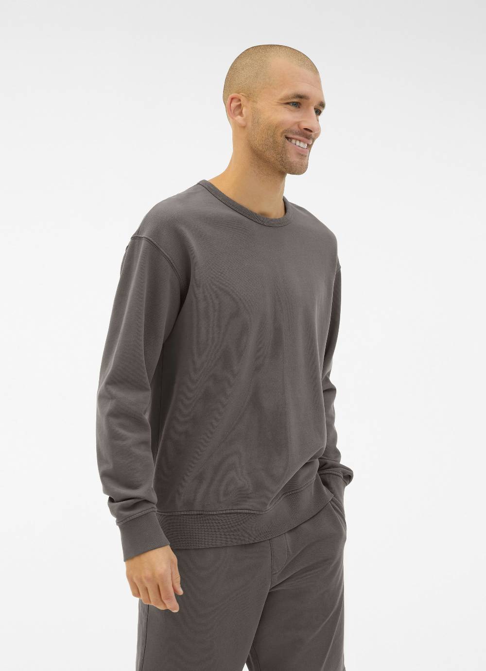 Juvia Sweatshirt Online Shopping