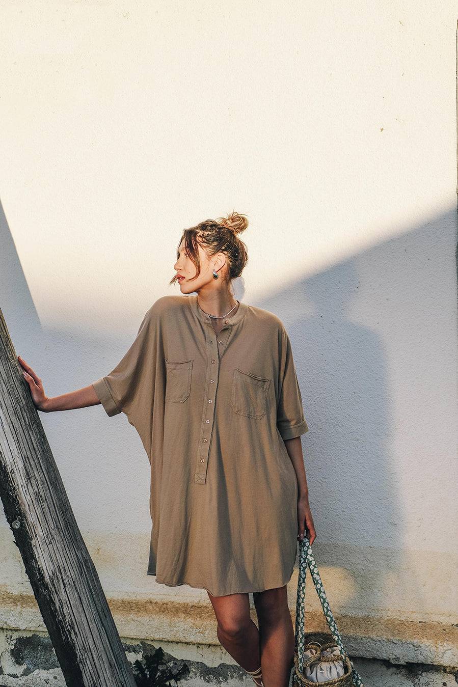 Liv Bergen Kleid oversized in safari Neueste Mode