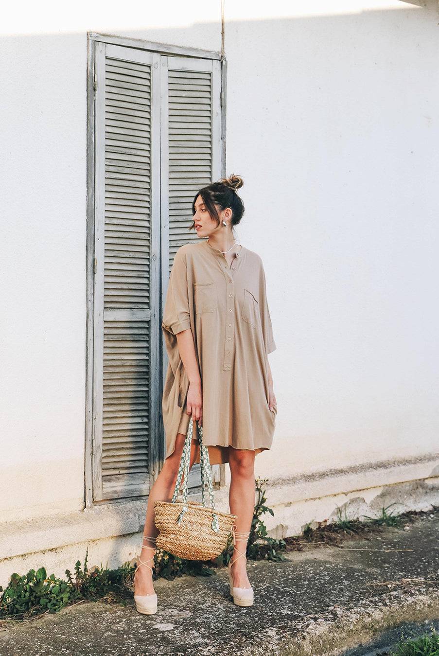 Liv Bergen Kleid oversized in safari Neueste Mode