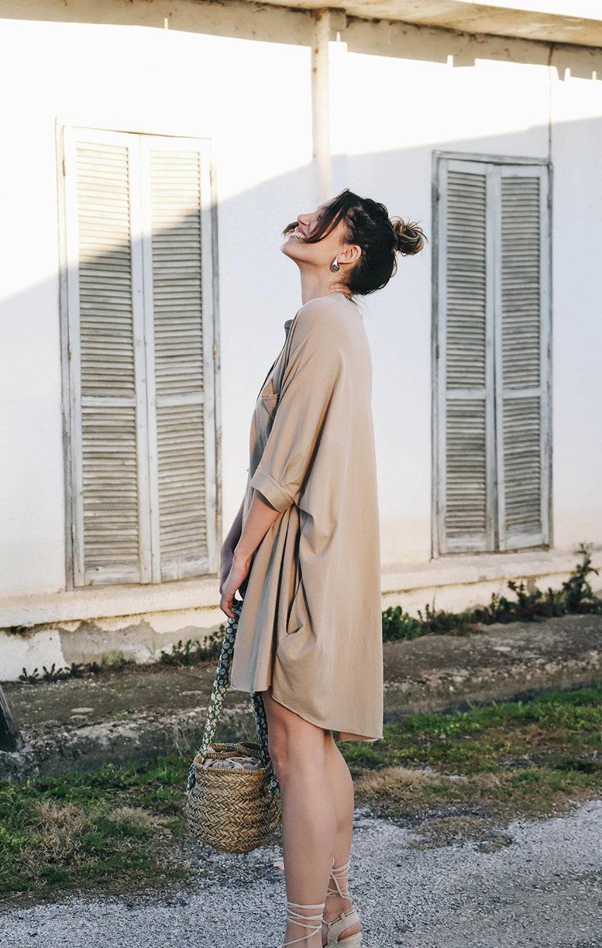 Liv Bergen Kleid oversized in safari Neueste Mode
