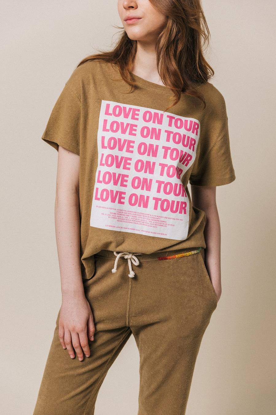 Liv Bergen T-Shirt LOVE ON TOUR in hazelnut Hotsell