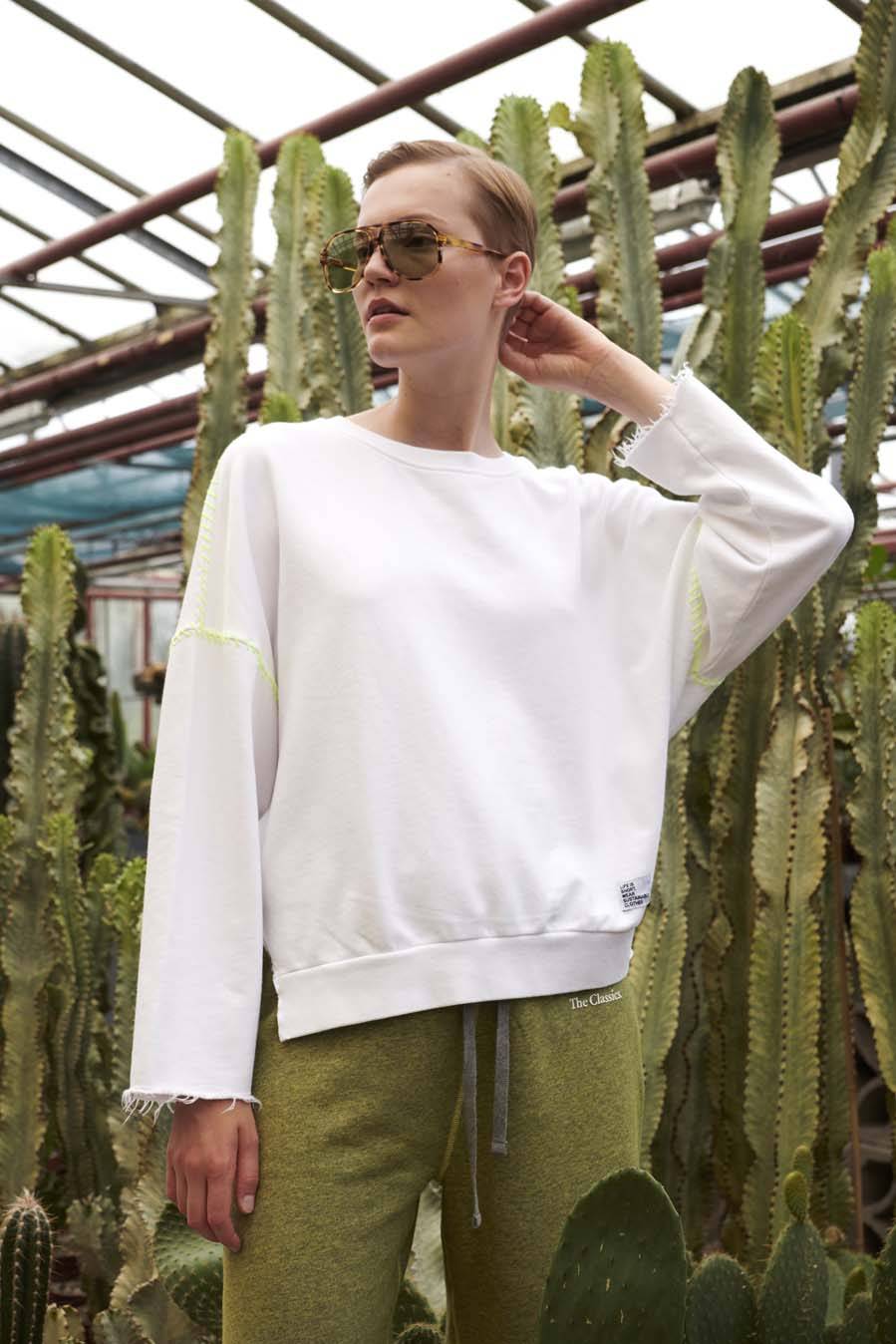 Liv Bergen Sweater "100% Organic Cotton" handstitched in optic white Rabatt