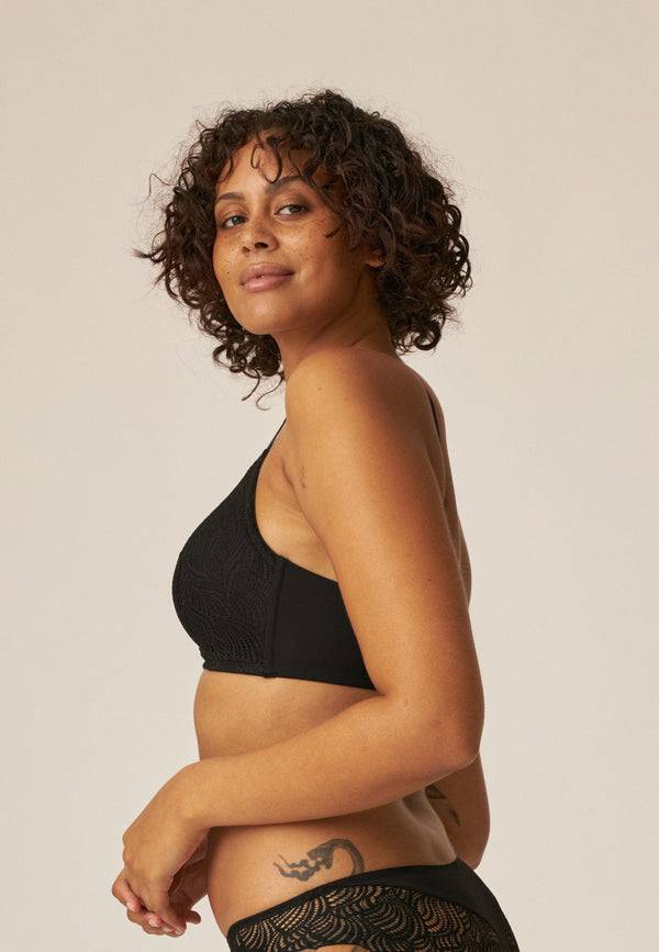 Naturana Soft-BH mit Schale und Spitze - Schwarz im Angebot