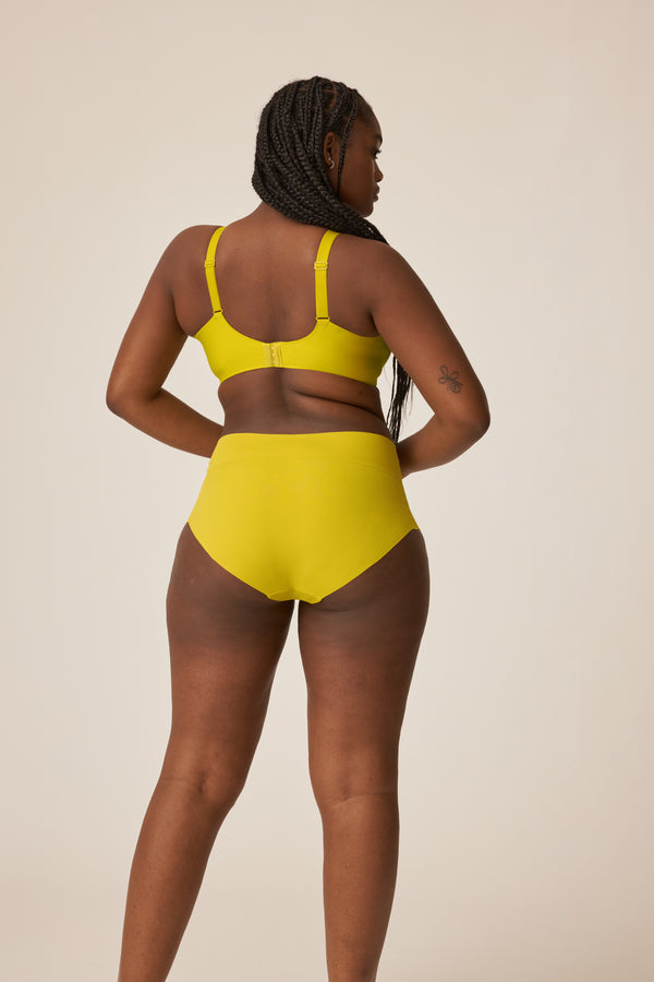 Naturana High Waist Slip mit leichtem Shape-Effekt - Golden Olive Begrenztes Angebot
