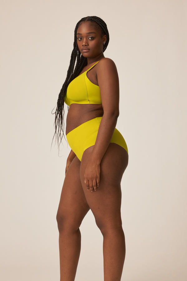 Naturana High Waist Slip mit leichtem Shape-Effekt - Golden Olive Begrenztes Angebot
