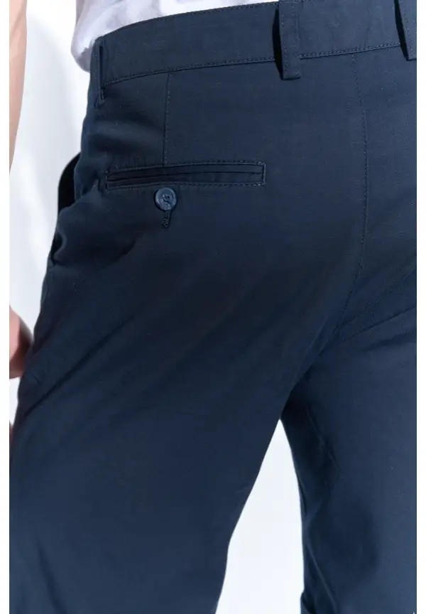 Steffen Klein Chino Shorts in Marine Lagerräumung