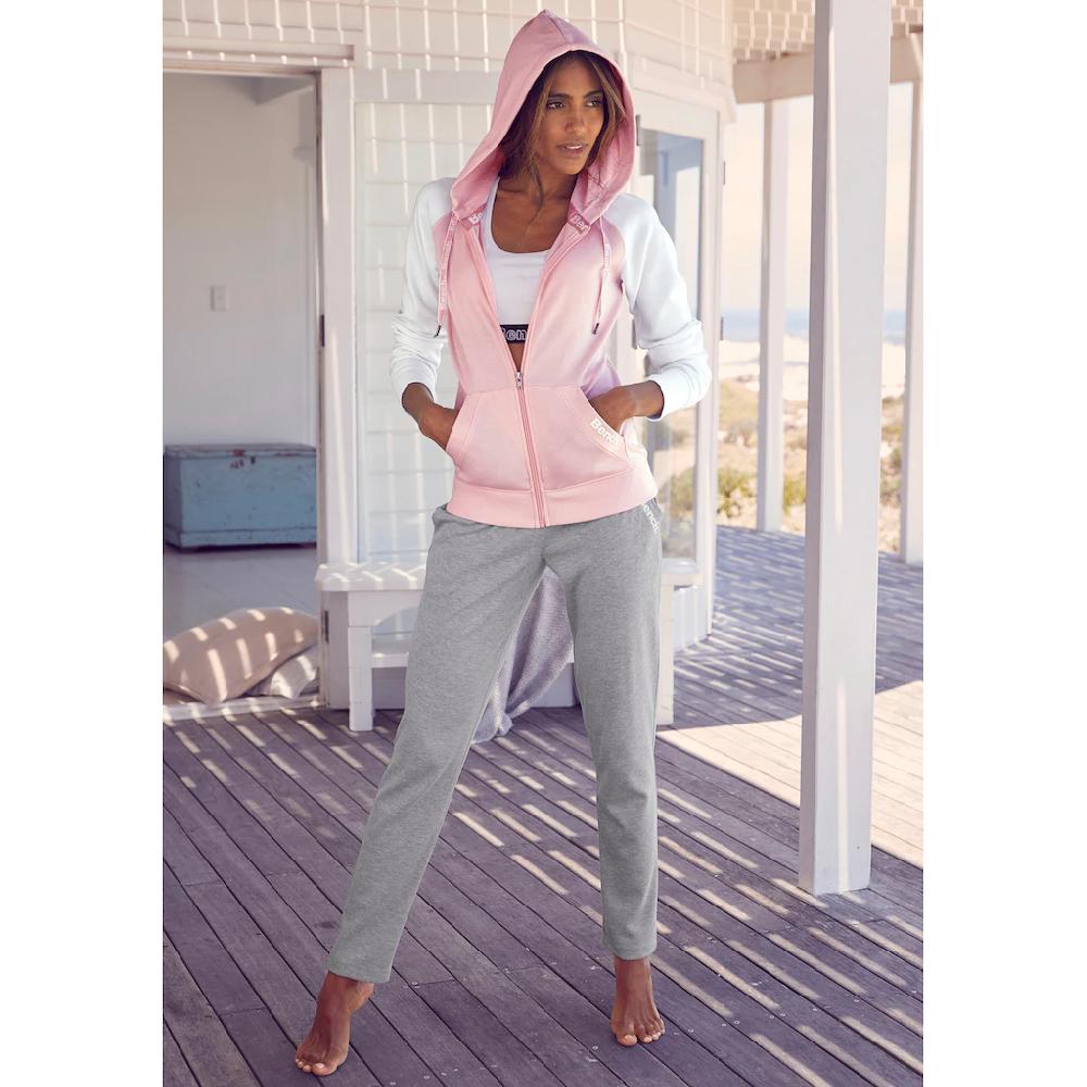 Bench. Loungewear Kapuzensweatjacke mit farblich abgesetzten Ärmeln Loungeanzug Jubiläumsangebot