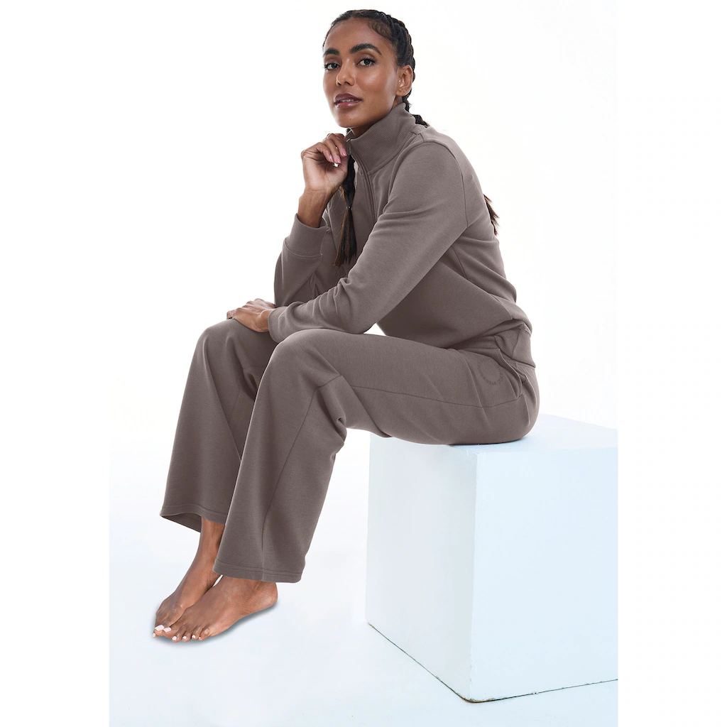 Bench. Loungewear Loungehose Relaxhose mit Logostickerei und Eingrifftaschen Loungewear Letzter Tag