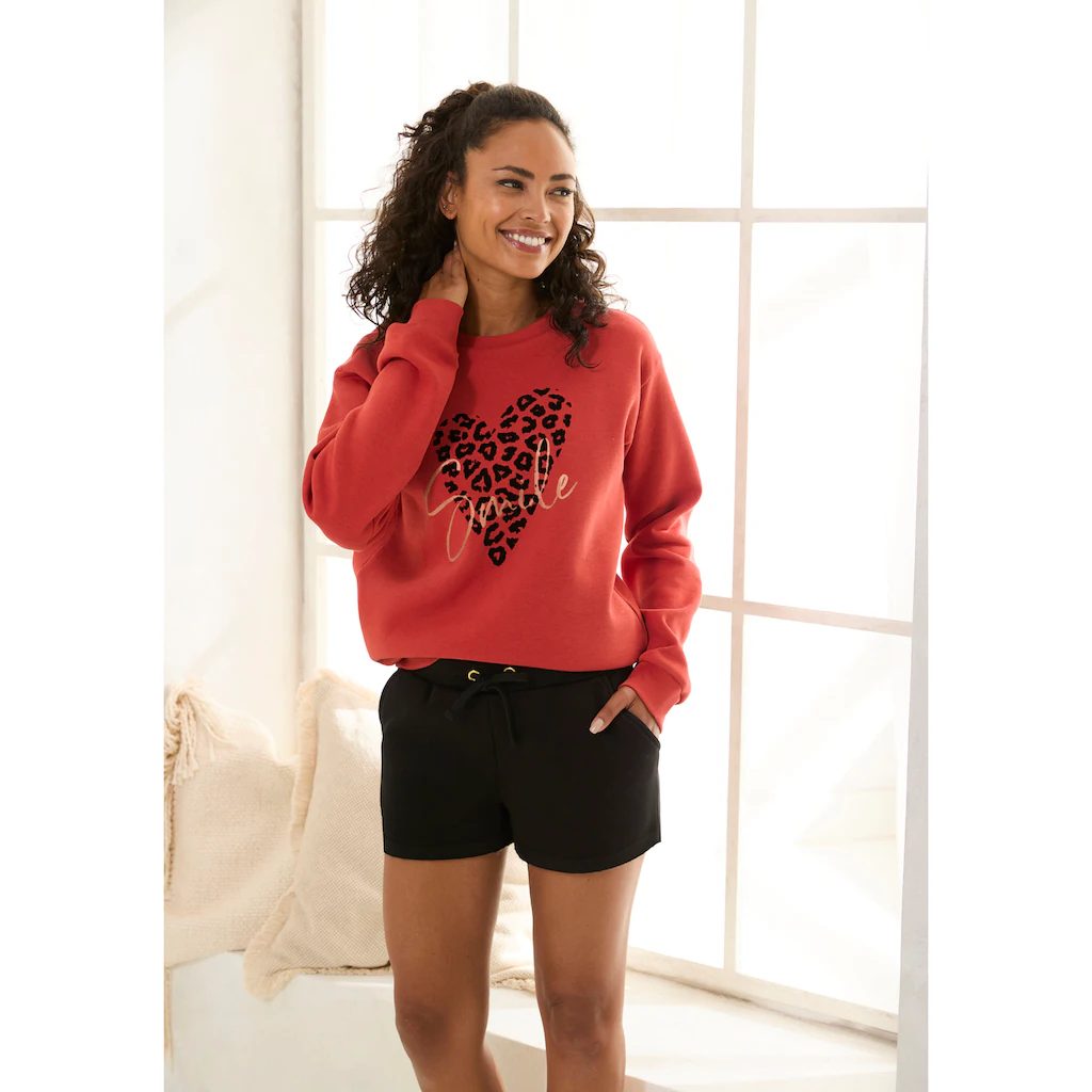 LASCANA Sweatshirt Loungehirt mit Herz-Leo-Druck Loungewear Letzte 2 Tage